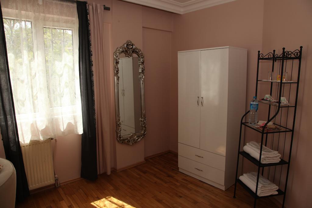 Yesim Suites Istanbul Room photo