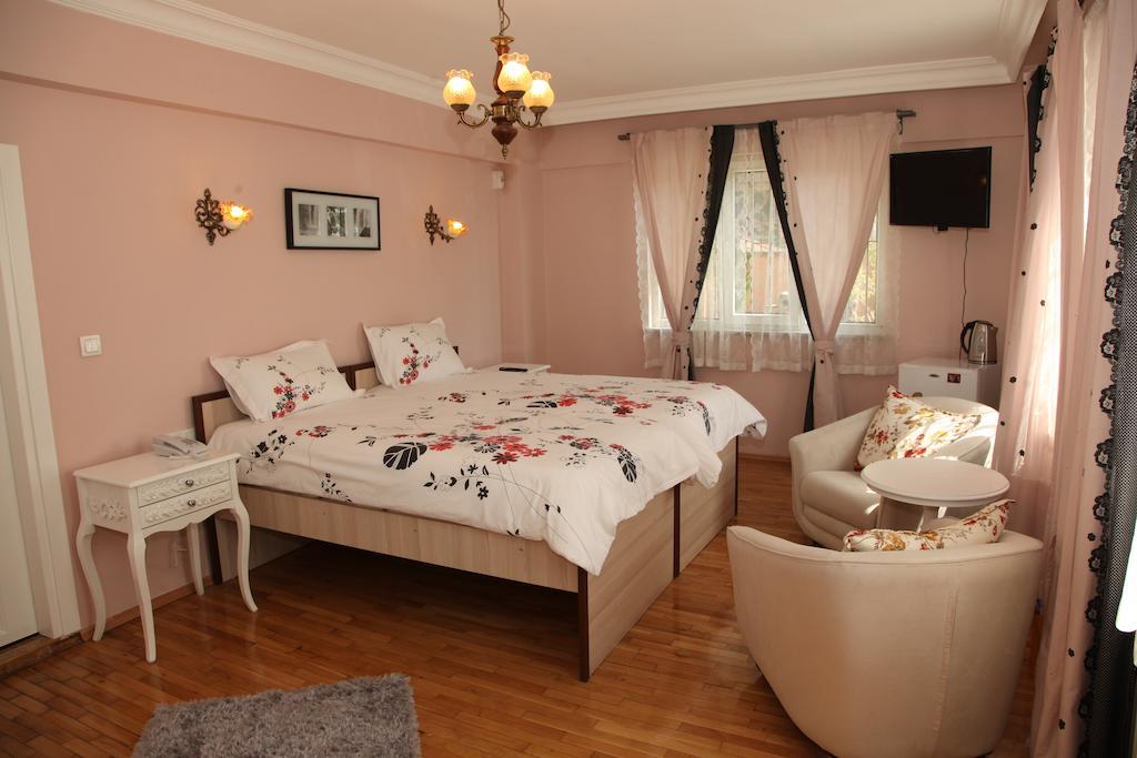 Yesim Suites Istanbul Room photo