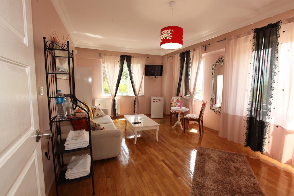 Yesim Suites Istanbul Room photo